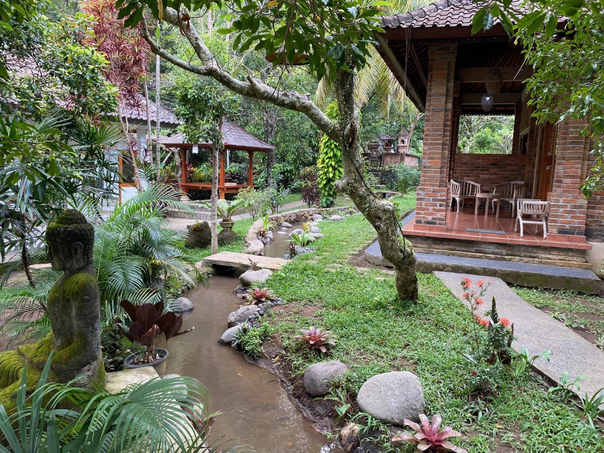Mayong Bali Villa And Hostel Munduk  Exterior photo